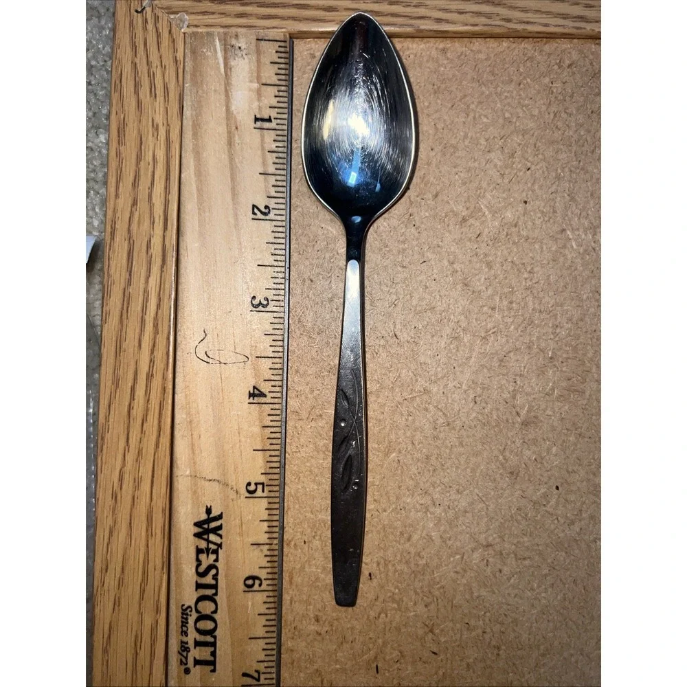 Vintage ONEIDA WILL O' WISP Teaspoon Heirloom Cube Stainless 6 1/8